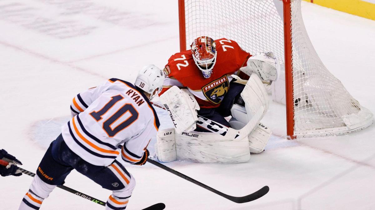 Edmonton Oilers center Derek Ryan (10) scores a goal against Florida Panthers goaltender Sergei Bobrovsky (72) during the first period of an NHL game at the FLA Live Arena on Saturday, February 26, 2022 in Sunrise, Fl.