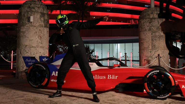 What do the Miami E-Prix drivers expect Saturday? ‘Pure racing.’ ‘Chaos’