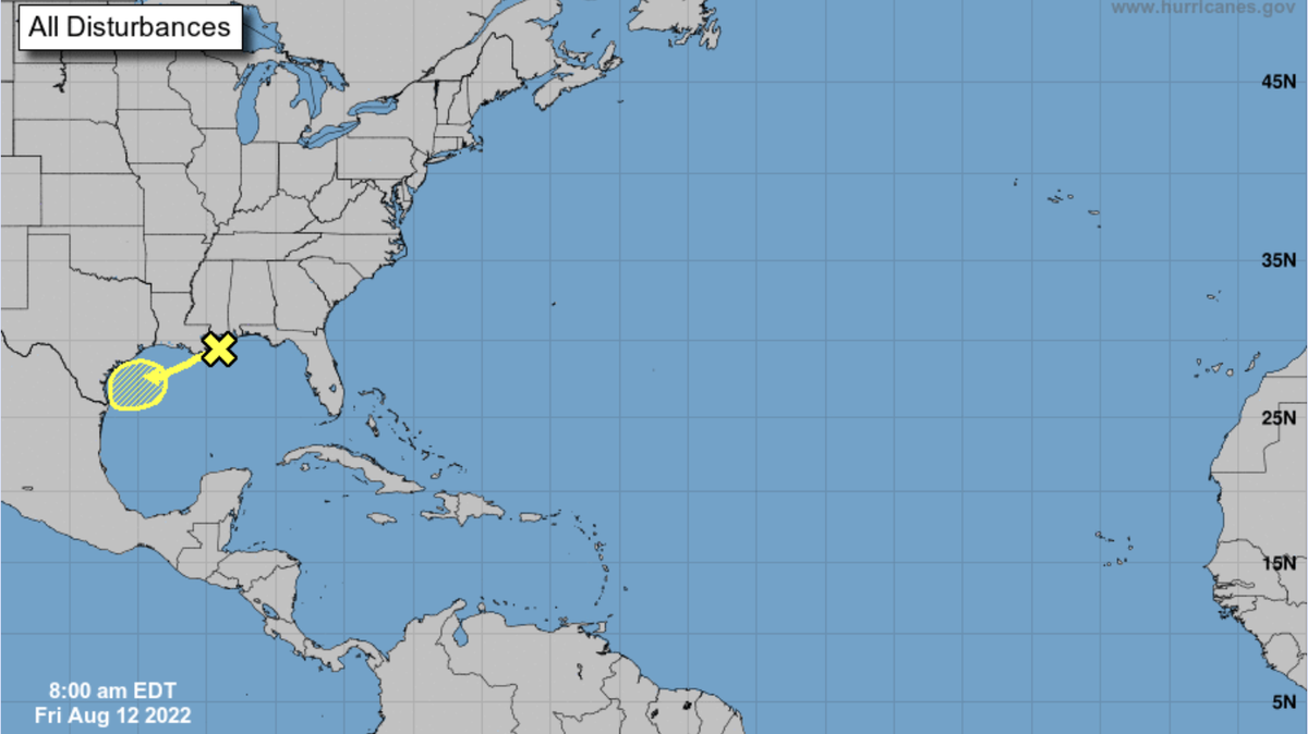Los meteorólogos están observando una perturbación frente a la costa del sureste de Louisiana en el Golfo de México.