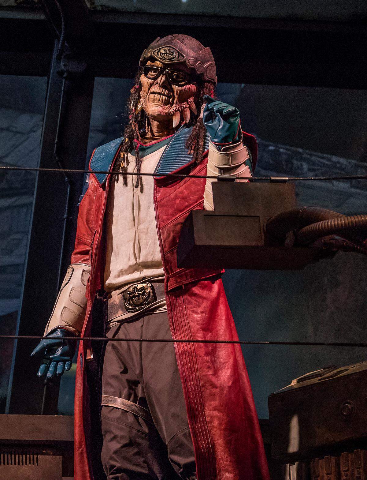 The notorious Weequay pirate, Hondo Ohnaka, gives guests their mission prior to boarding Millennium Falcon: Smugglers Run at Star Wars: Galaxy’s Edge.