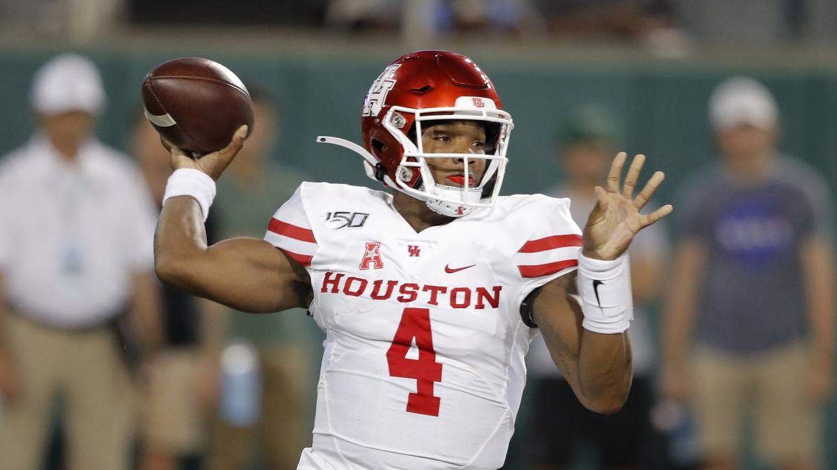 Houston quarterback D’Eriq King throws a pass during the first half of the team’s NCAA college football game against Tulane in New Orleans, on Sept. 19. King, a graduate transfer, visited UM this weekend. (AP Photo/Gerald Herbert)