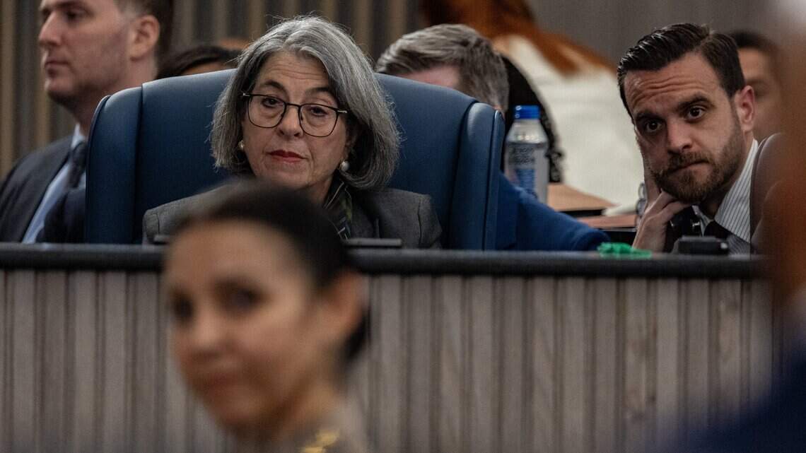 Miami-Dade mayor plans to use jail officers to replace sheriff’s security details