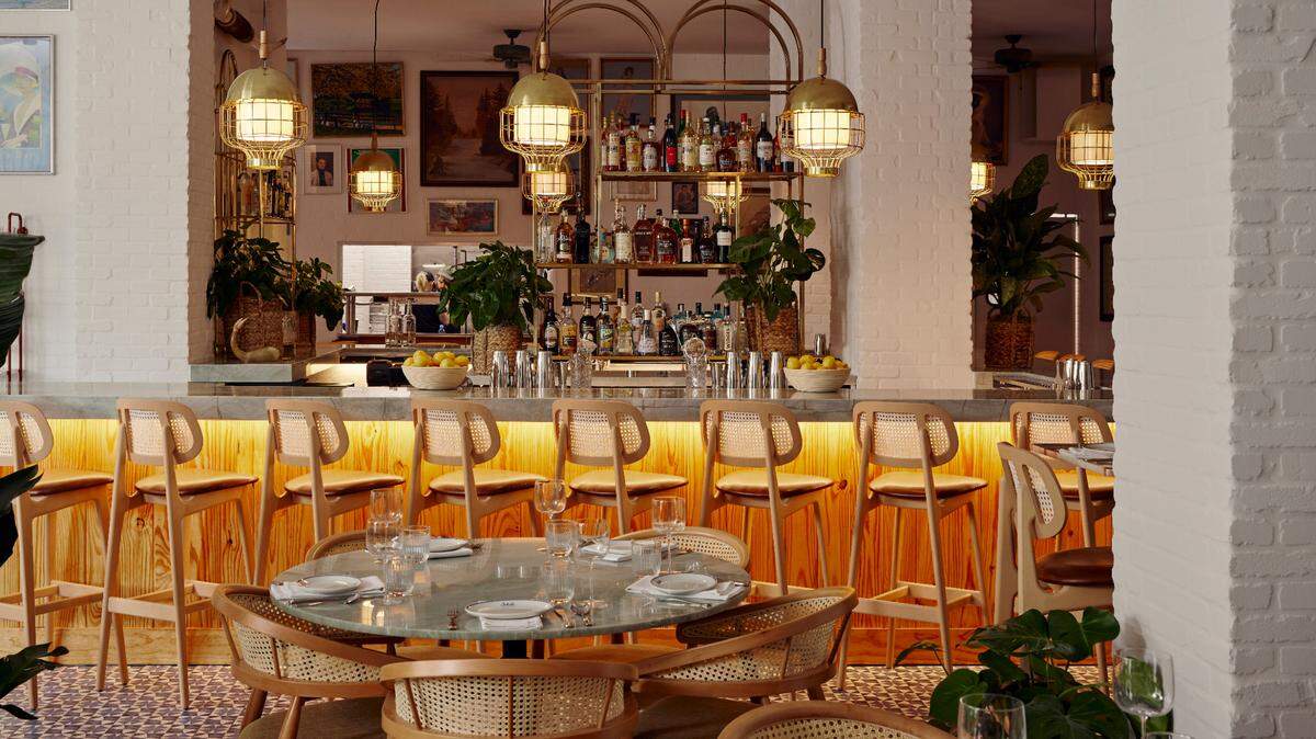The bar at Joliet in Miami Beach, the New Orleans seafood concept from Lost Boy & Co. The restaurant has closed for good.
