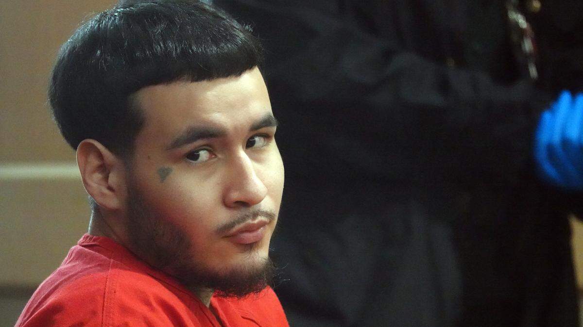 Jason Banegas looks over to a peron in the gallery after having been sentenced in the 2021 shooting death of Hollywood police officer Yandy Chirino, Wednesday, April 8, 2026 at the Broward County Courthouse in Fort Lauderdale.