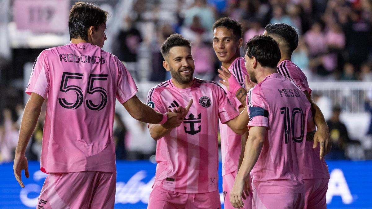 Inter Miami forward Lionel Messi (10) celebrates with his teammates after scoring a goal against Sporting Kansas City in the first half of their Concacaf Champions Cup match at Chase Stadium on Tuesday, Feb. 25, 2025, in Fort Lauderdale, Fla.