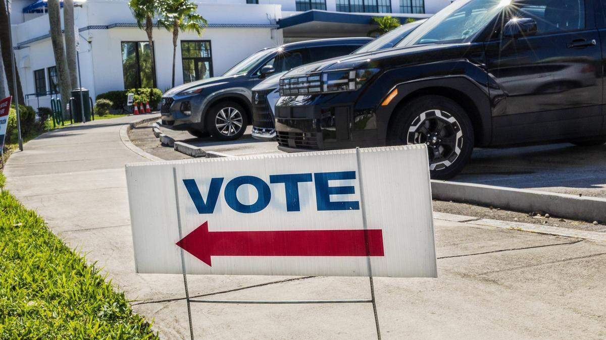 View of a vote sign outside of the City of Miami city hall voting poll location, during the early voting period for the November 4, 2025 City of Miami general municipal and special elections, on Saturday November 01, 2025.