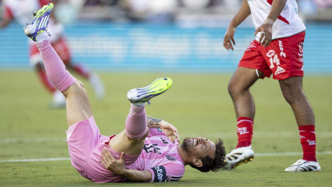 Here’s how to treat a hamstring injury that you got from playing soccer