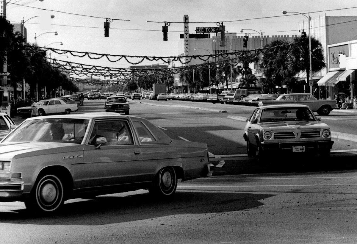 Hollywood Blvd. looking west from Young Circle in the 1970s.