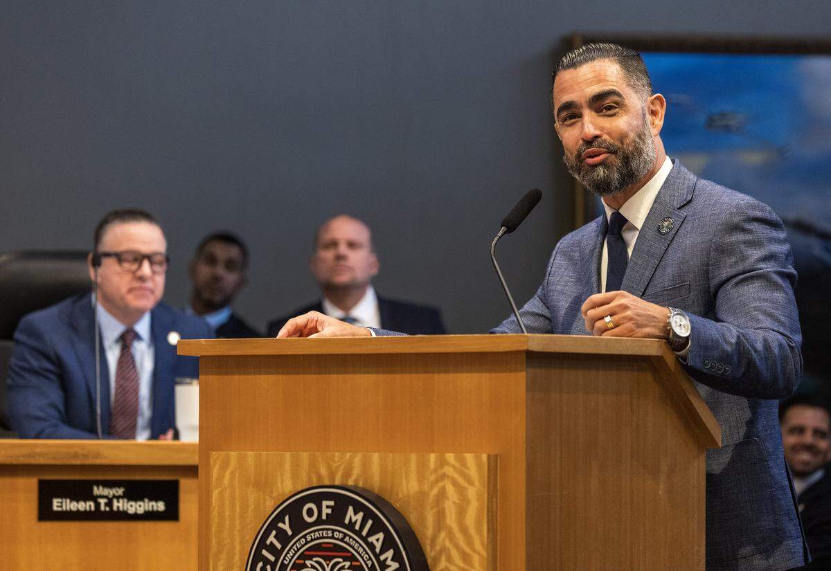 James Reyes, the newly appointed City Manager named Mayor Eileen Higgins, introduces himself during the first Miami City Commission meeting of 2026, at City Hall, on Thursday January 08, 2026.