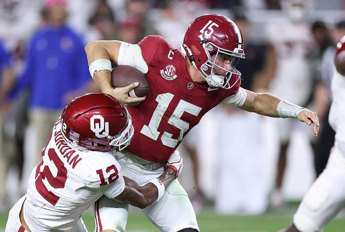 TUSCALOOSA, ALABAMA - NOVEMBER 15:  Devon Jordan #12 of the Oklahoma Sooners sacks Ty Simpson #15 of the Alabama Crimson Tide during the fourth quarter at Bryant-Denny Stadium on November 15, 2025 in Tuscaloosa, Alabama. (Photo by Kevin C. Cox/Getty Images)