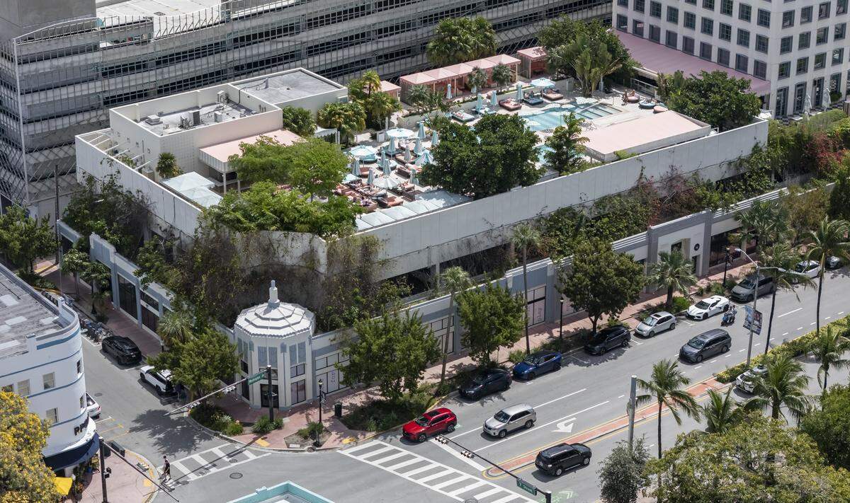 Traffic makes its way past The Goodtime Hotel off Washington Avenue on Thursday, March 19, 2026, in Miami Beach, Fla.