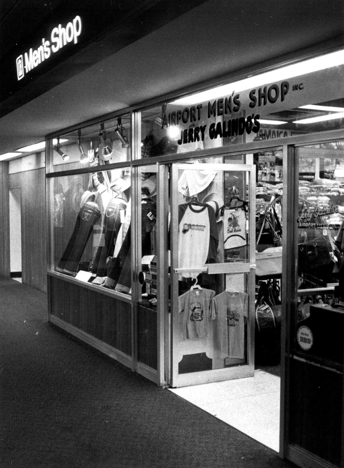 A men’s shop at the Miami airport in the 1970s.