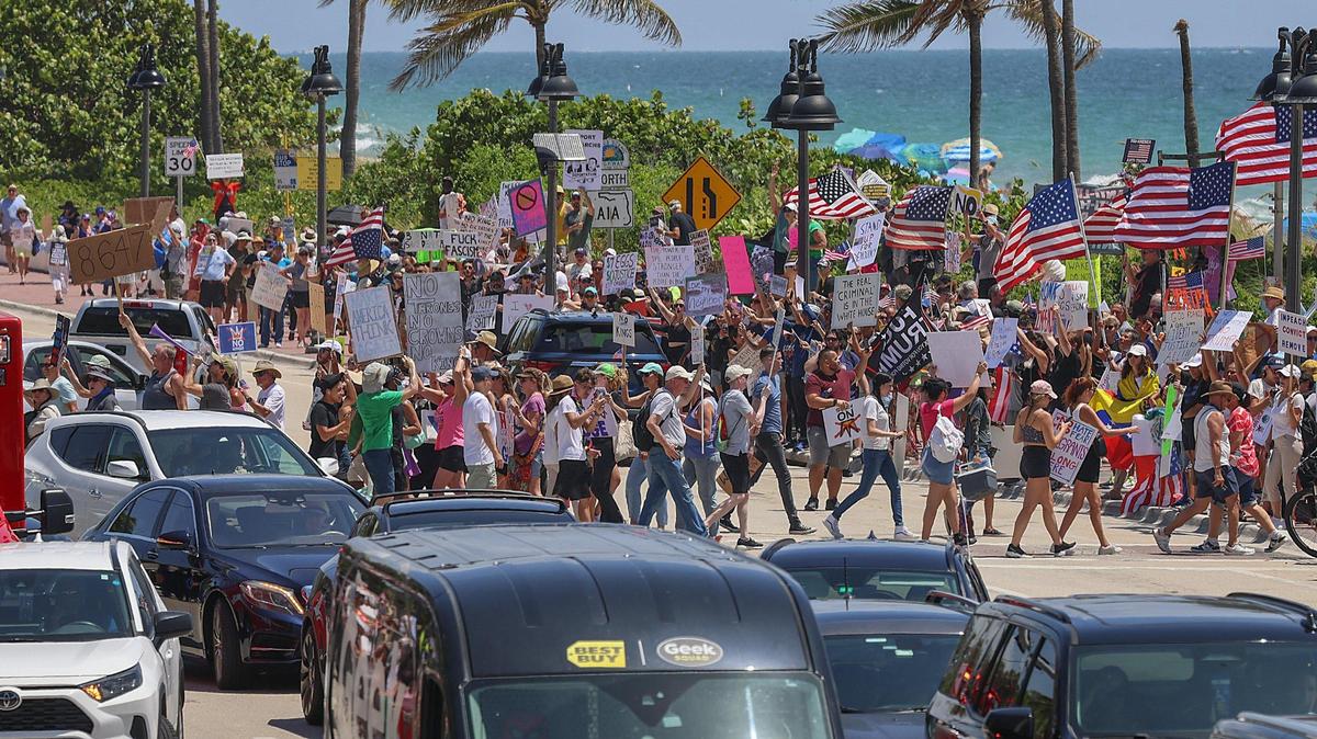 No Kings protests, like this one from June in Fort Lauderdale, are planned around the country for Saturday, Oct. 18. A peaceful protest is scheduled for 9:30-11:30 a.m. at the corner of Sample Road and University Drive in Coral Springs.