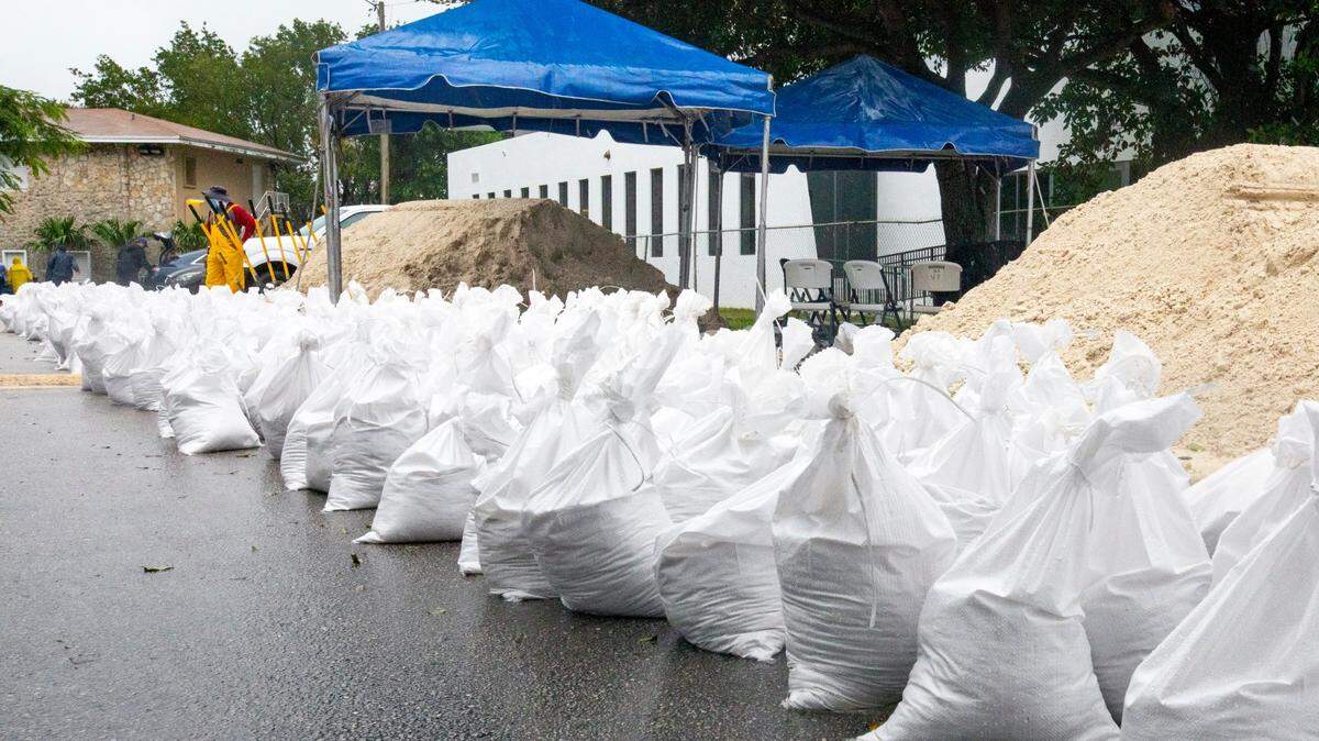 Should you put up shutters? Move your car? Need sandbags? How to get ready for storm