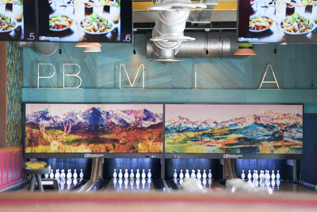 There are eight Duck Pin bowling lanes at Punch Bowl Social Miami.