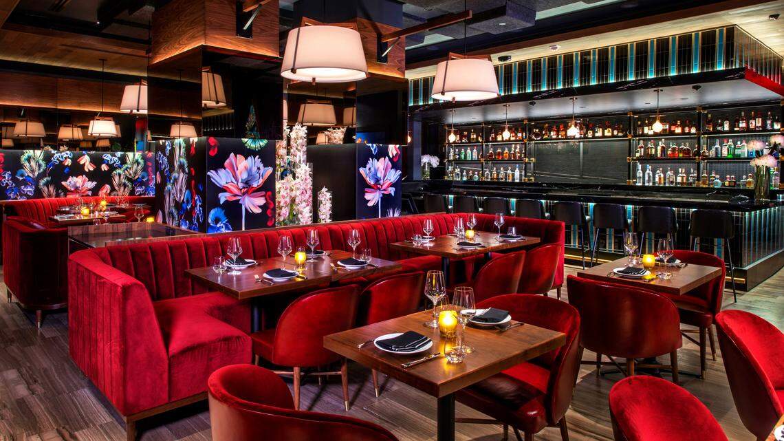 Papi’s Steak is a collaboration with Dave Grutman and Dave “Papi” Einhorn. Photos by Seth Browarnik/WorldRedEye.com