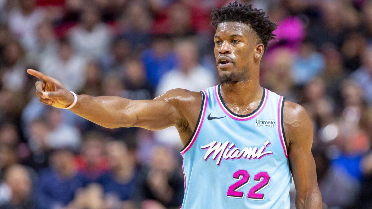 Miami Heat forward Jimmy Butler (22) scored 38 in the Heat’s win against Philadelphia on Monday.