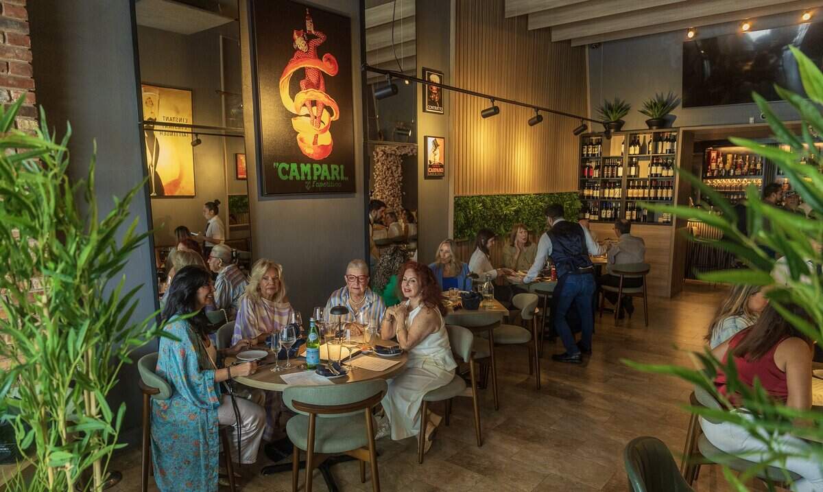 Patrons enjoy lunch at Casa Vialetto Italian restaurant, recently opened by restauranteur Marcelo Chopa, in Coral Gables after closing Caffe Vialetto, (he co-owned) last summer, on Tuesday June 09, 2026.