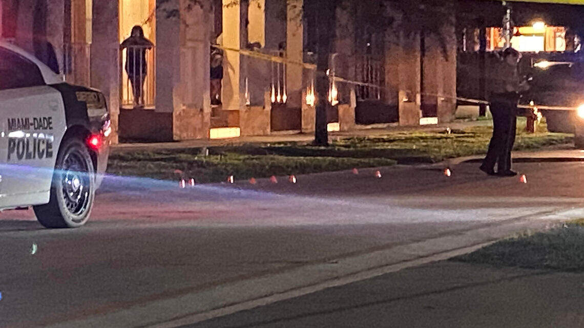 Gunshots fired outside Southwest Miami-Dade townhouse Saturday night