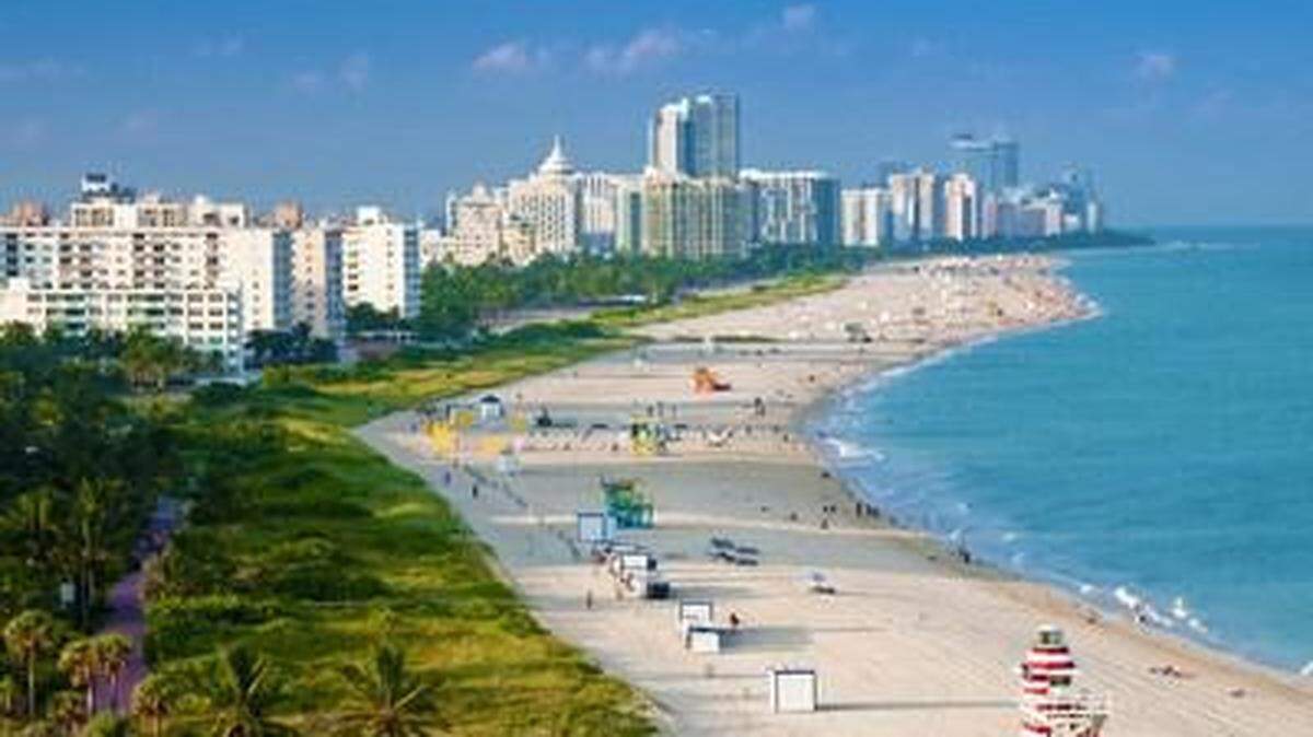 Former mayor says Baylink would take cars off the road and bring more-affluent people who currently don’t come to Miami Beach.