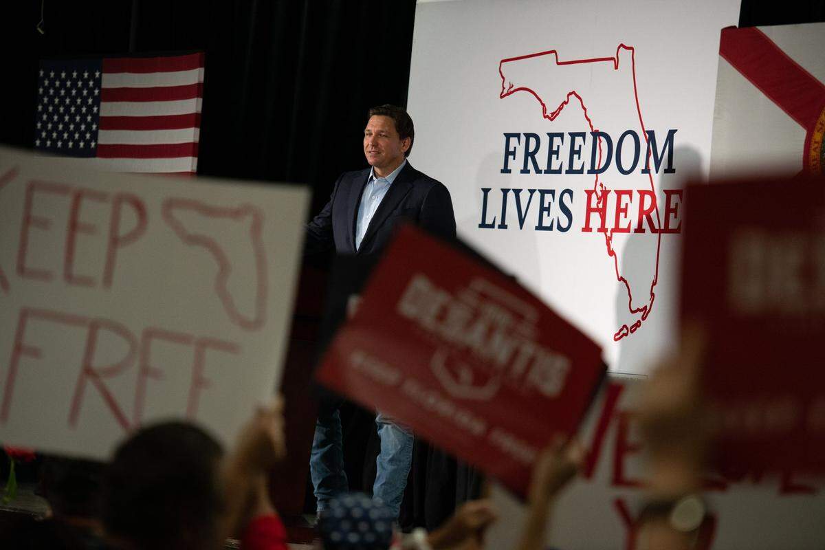 Gov. Ron DeSantis addresses a crowd of supporters in Sun City Center, Florida on Sunday, Nov. 6, 2022.