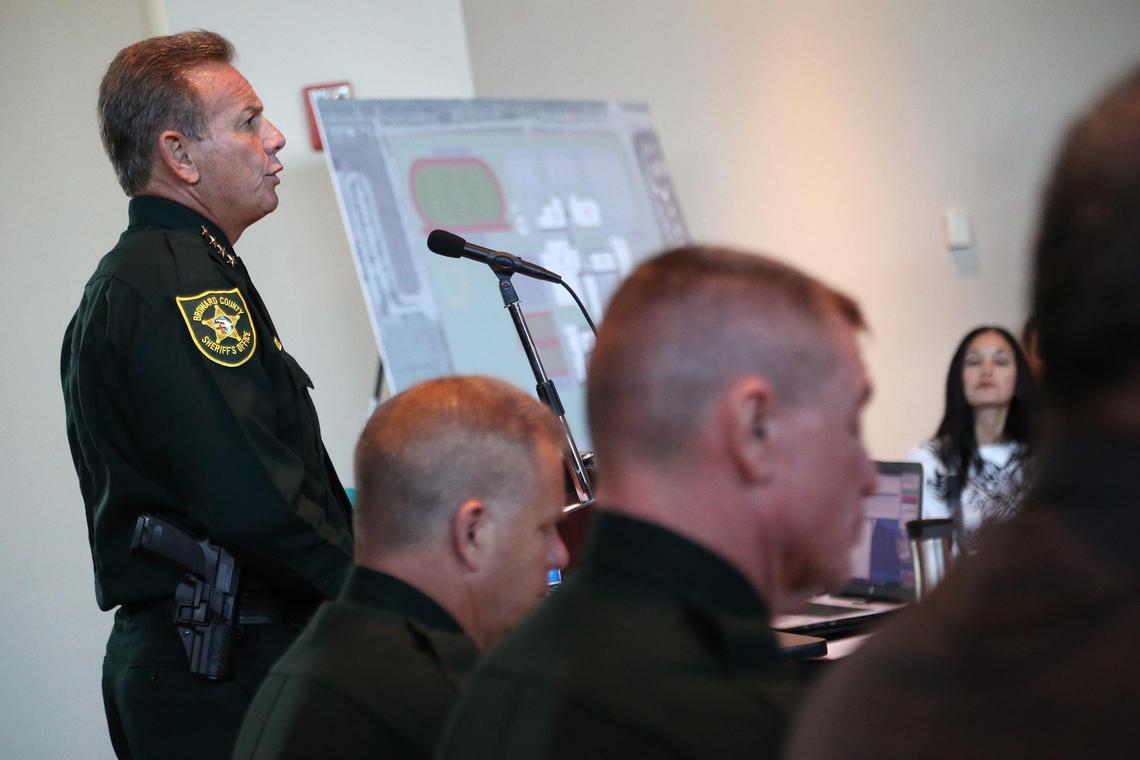 Broward Sheriff Scott Israel, left, testifies at the MSD Public Safety Commission at the BB&T Center in Sunrise on Thursday, Nov. 15, 2018.