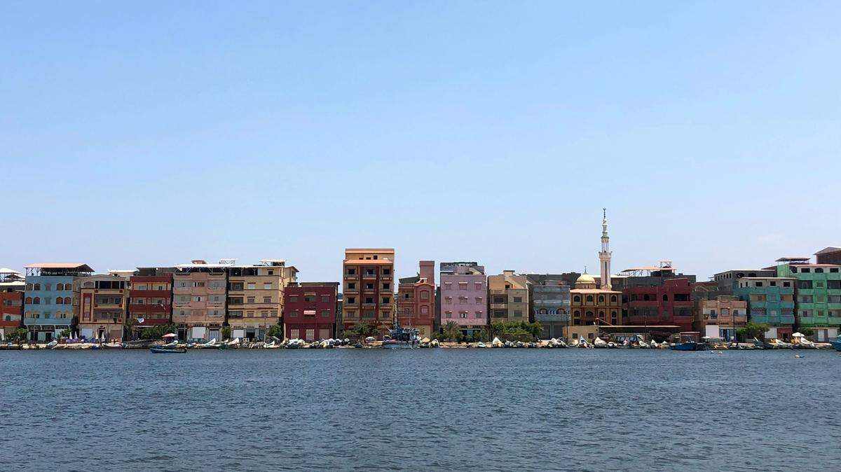 In the ancient northern Egyptian city of Damietta, 2,600-year-old graves were unearthed.
