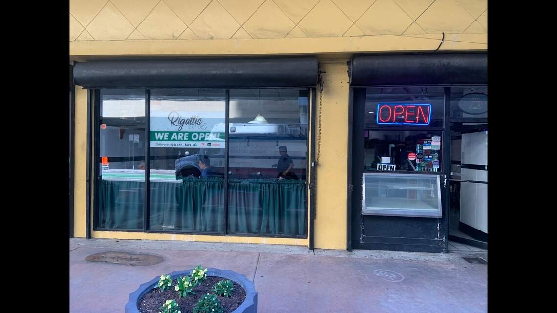 Hand-washing issues and pooping rodents at a downtown Miami restaurant, inspector says