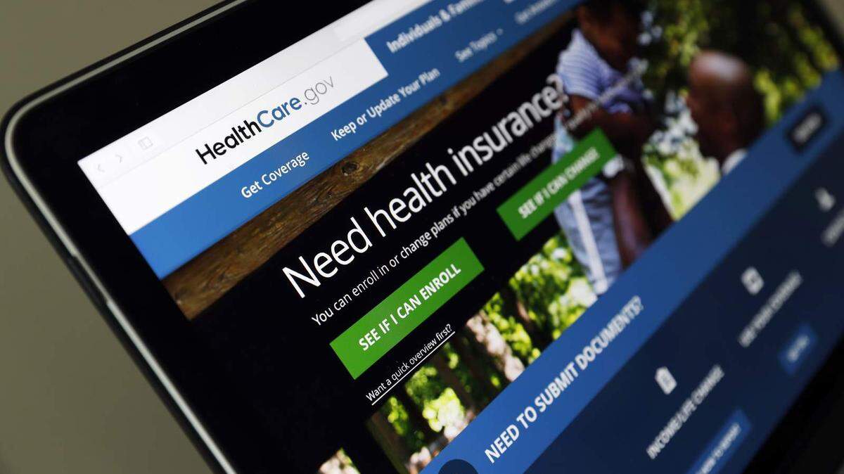 In Miami, the coronavirus pandemic has highlighted many immigrants’ lack of digital proficiency.