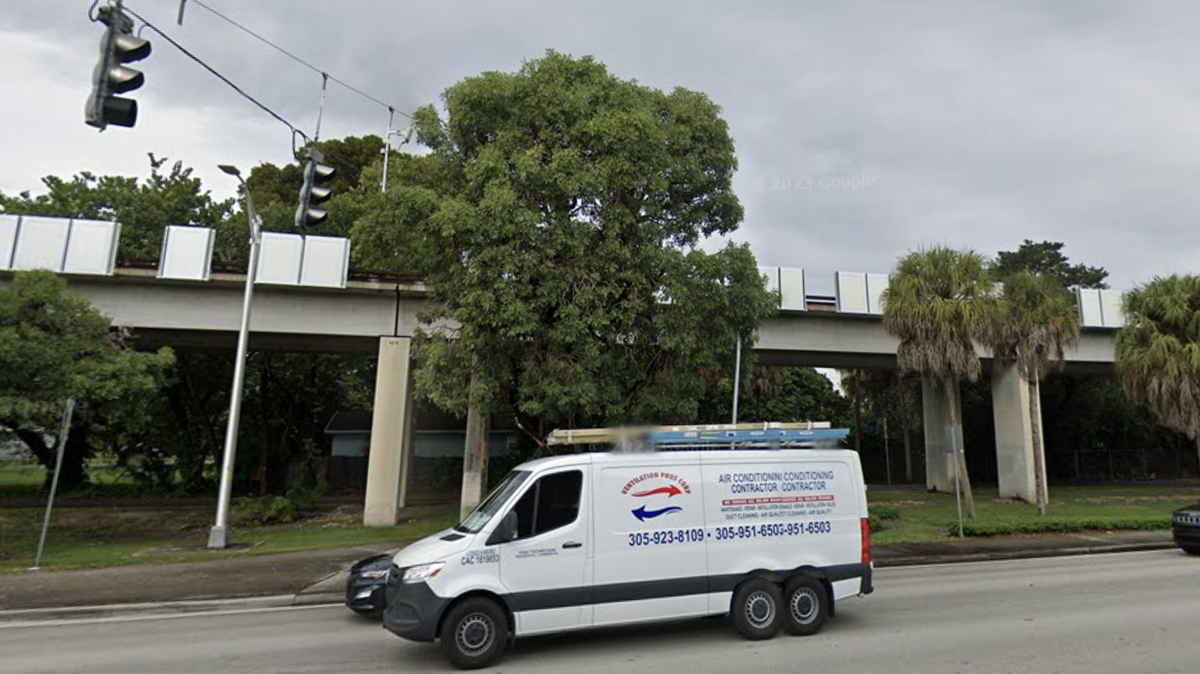 A woman, Kanisa Love, died from blunt-force trauma after being pushed by Jorge Gomez, according to the Miami-Dade Sheriff’s Office. Her body was found underneath the Metrorail tracks near South Miami. 