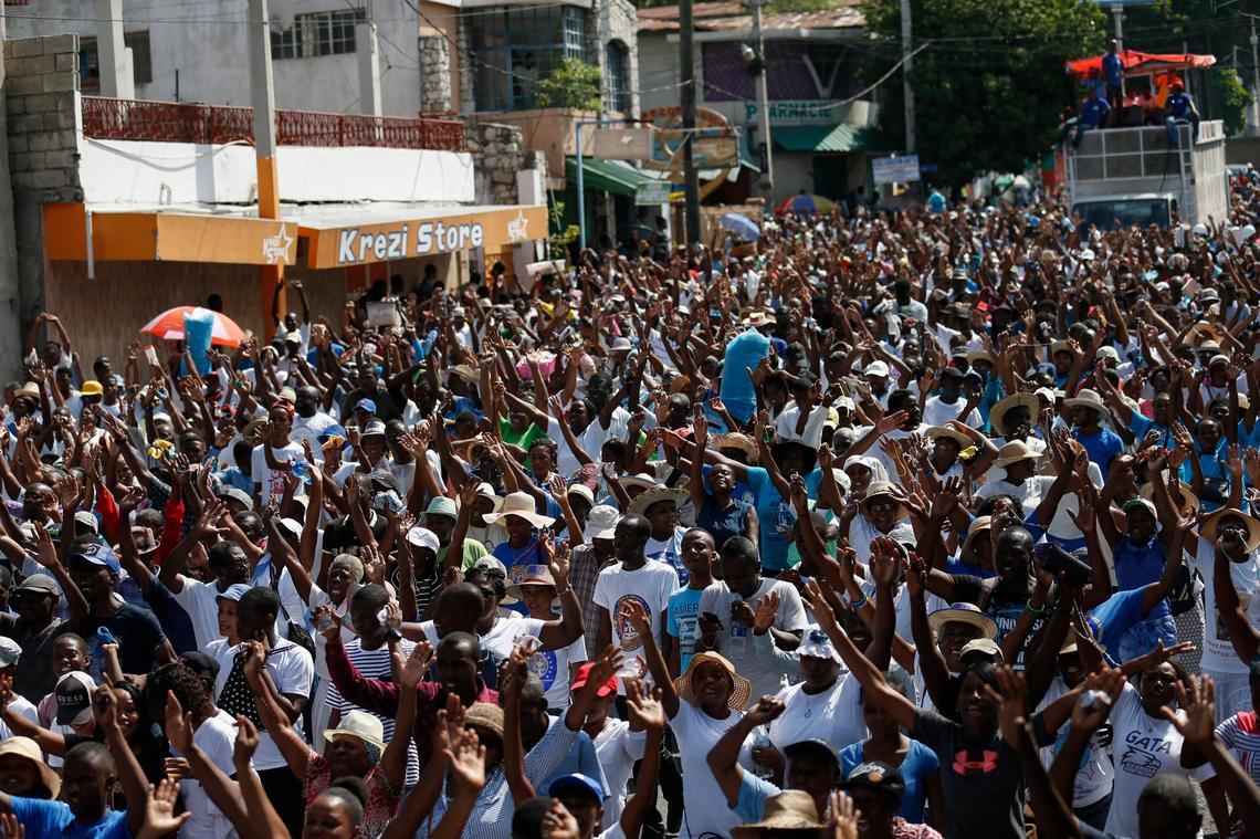Thousands of Catholic faithful, clergy, and protesters joined the march showing solidarity with suffering Haitians and calling on the government to take responsible action that is in the best interest of the country.