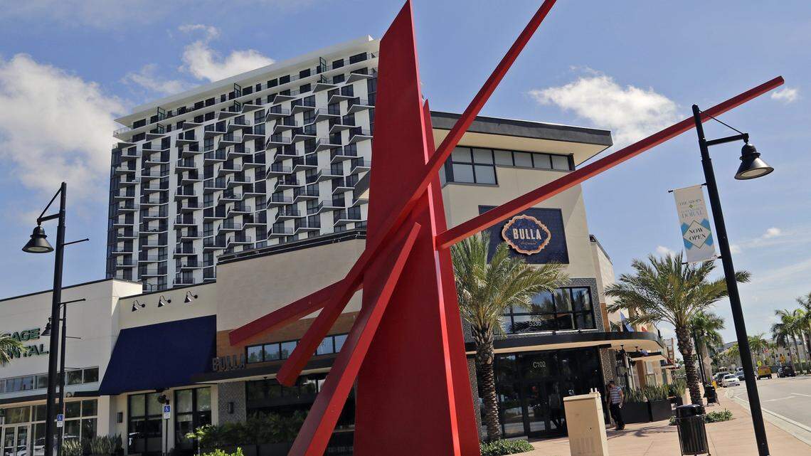 Doral school mourns two students killed in a car crash