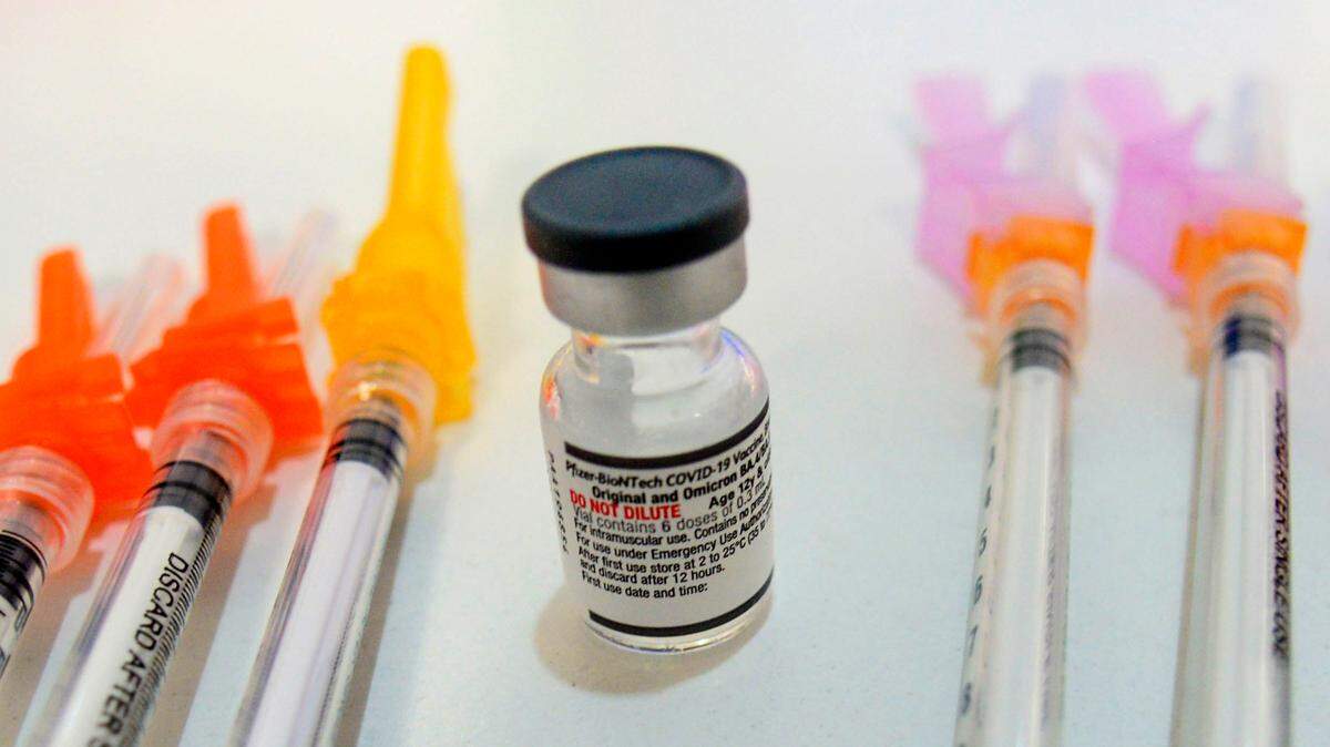 Booster shots of the Pfizer COVID-19 vaccine are displayed during a vaccine clinic in Townshend, Vt., on Tuesday, Sept. 20, 2022.