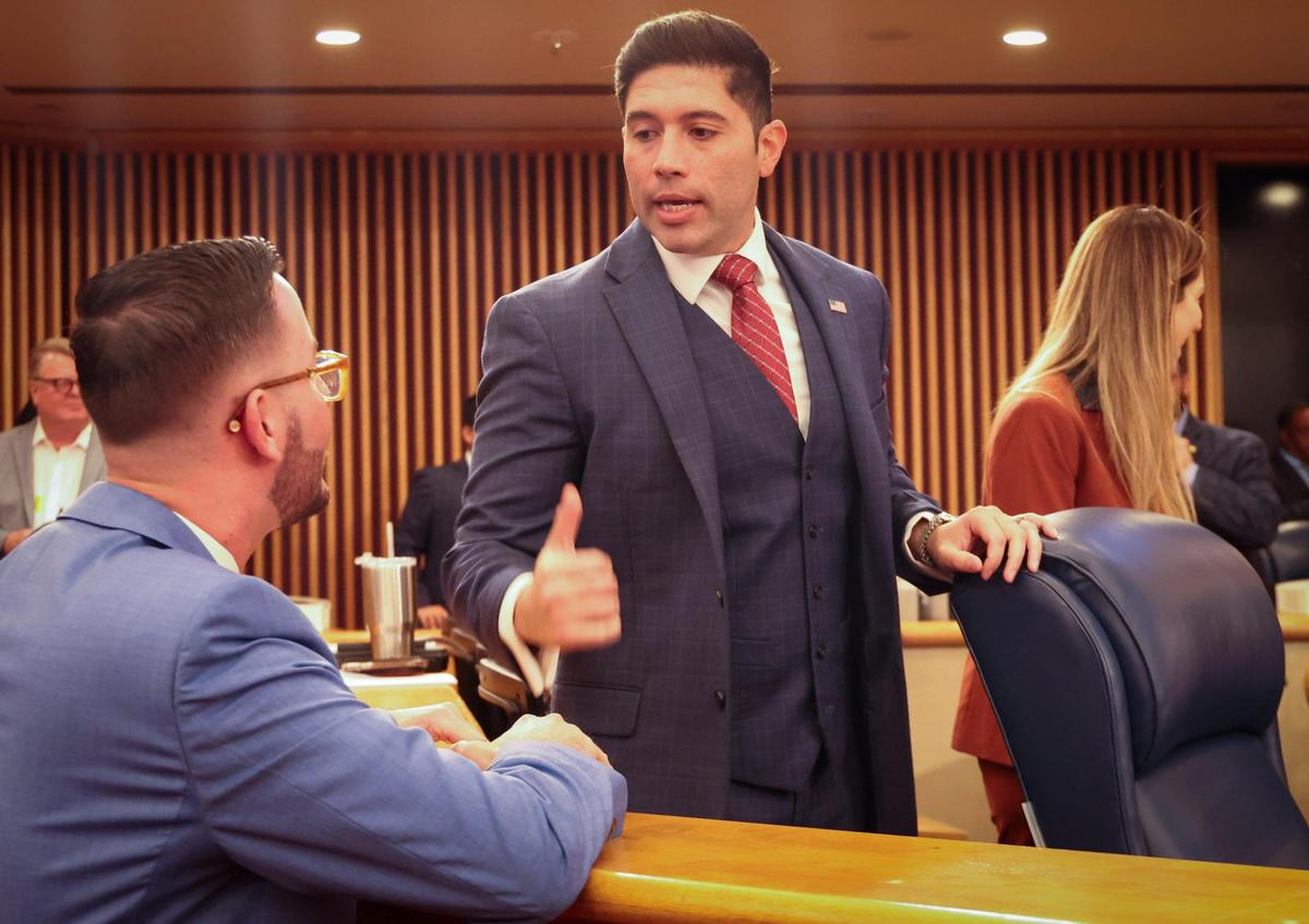 Miami-Dade Commissioner Roberto Gonzalez is asking for an independent audit after the administration of Mayor Daniella Levine Cava processed paychecks for him that included $2,008 in over-payments throughout all of 2023. The mistake wasn’t noticed until a media inquiry this month.