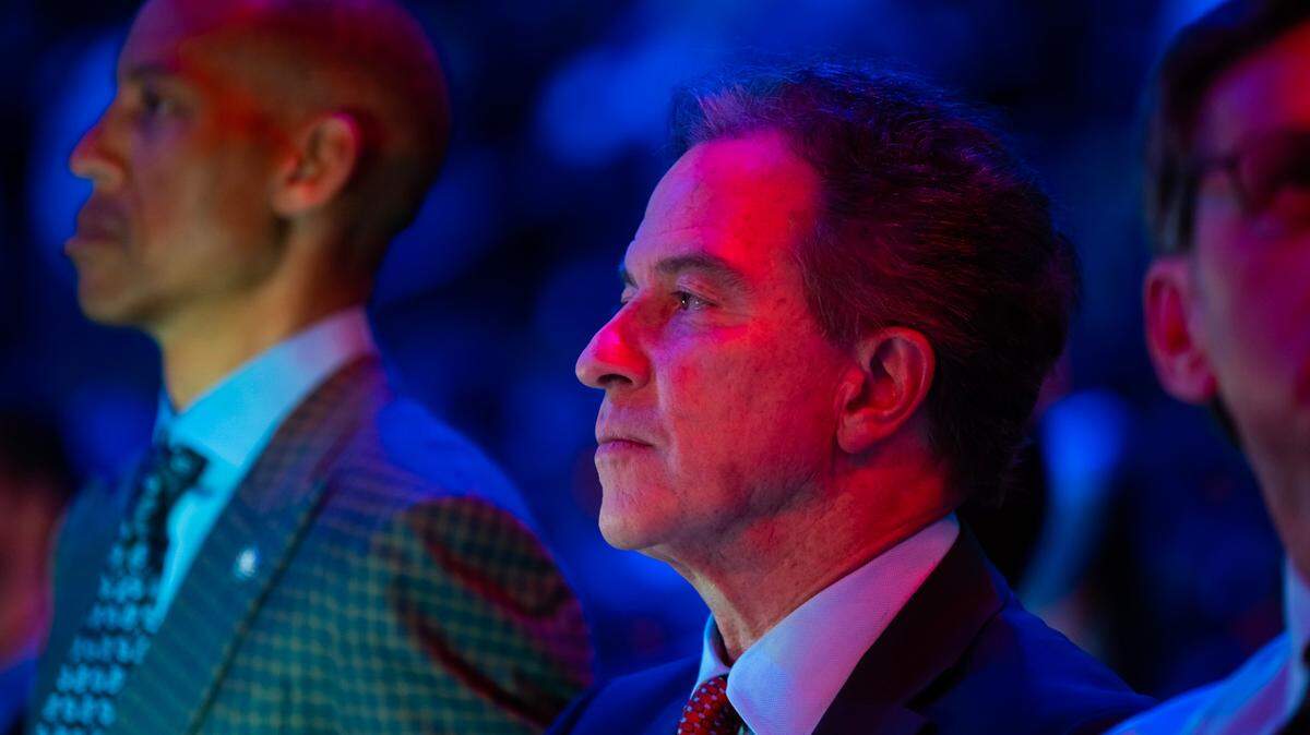 Apr 6, 2023; Phoenix, Arizona, USA; TNT broadcaster Kevin Harlan and Reggie Miller during the Denver Nuggets game against the Phoenix Suns at Footprint Center.