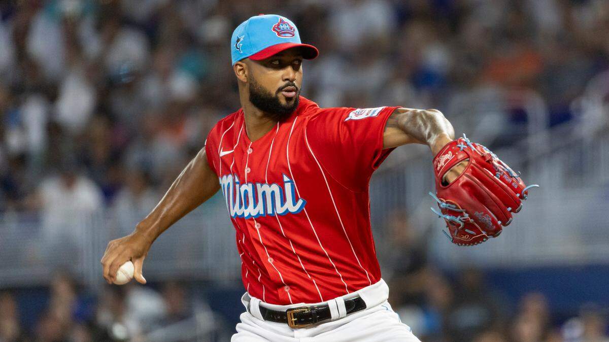 Miami Marlins starting pitcher Sandy Alcantara (22) pitches against the New York Yankees in the second inning of an MLB game at loanDepot park on Saturday, Aug. 12, 2023, in Miami, Fla.