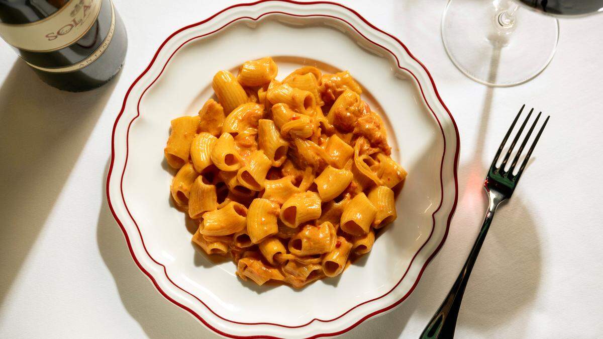 You’ll find the famous Carbone spicy rigatoni alla vodka on the menu of Carbone Vino, but the new restaurant in Coconut Grove offers new menu items as well.