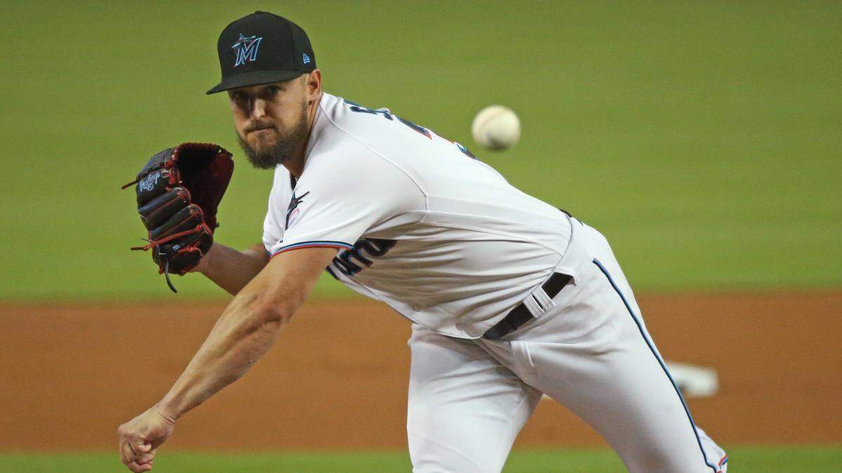 Miami Marlins pitcher Caleb Smith (31) pitches during the first inning of Major League Baseball game against the Cleveland Indians at Marlins Park in Miami, Wednesday, May 1, 2019.
