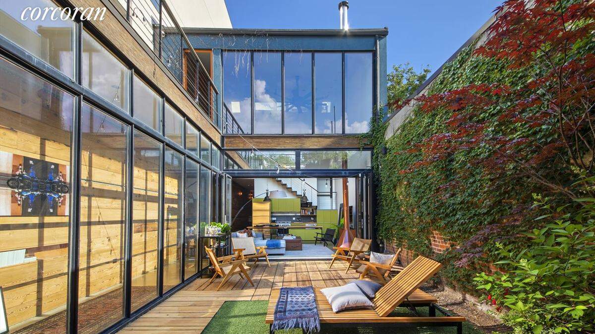 Courtyard of Steve Burns’ Brooklyn home.