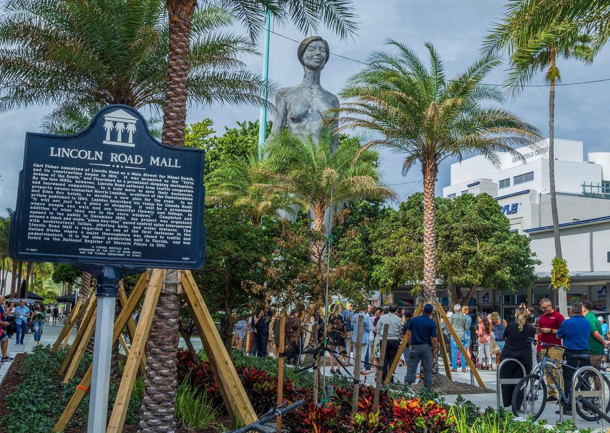 Miami Beach elected officials, residents and tourists attended the unveiling of the R-Evolution™, a monumental 45-foot-tall, 32,000-pound kinetic sculpture by artist Marco Cochrane, on Lincoln Road. The towering nude female sculpture, it is showcased on the East Coast for the first time, debuted at Burning Man in 2015.on Tuesday November 14, 2023.
