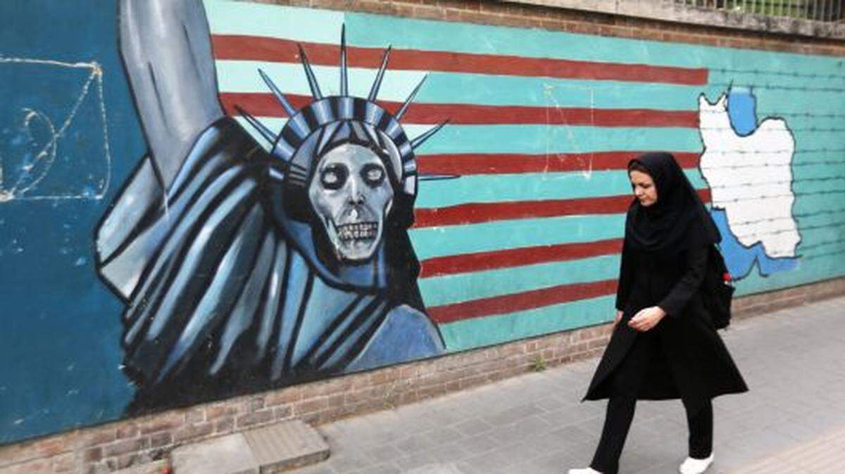 America’s deepening sanctions against Iran are leaving once-optimistic Iranians increasingly hopeless.