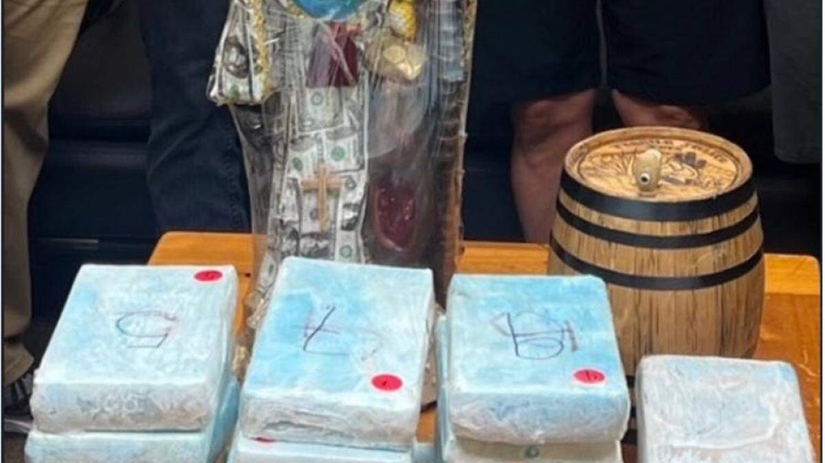 The fentanyl and cocaine that federal agents seized during the arrest of Fidel Felix-Ochoa, a leader of the Mexican Sinaloa Cartel.