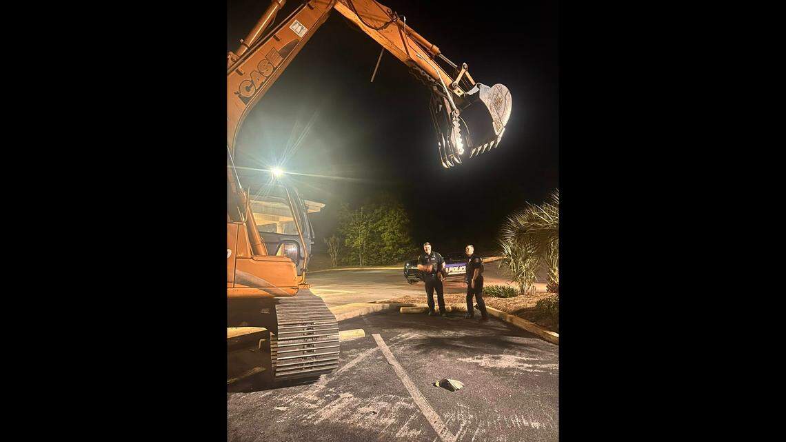 The failed heist happened after sunset Thursday, April 16, at the Regions Bank, which sits adjacent to the DeFuniak Springs government complex, including city hall.
