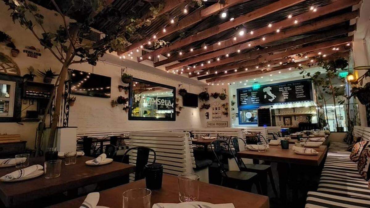 Patio Isola is the new Italian restaurant taking over the space previously occupied by La Placita Puerto Rican restaurant.