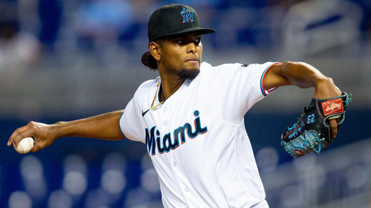 Miami Marlins pitcher Edward Cabrera (79) pitches the ball during the first inning of an MLB game against the New York Mets at loanDepot park in the Little Havana neighborhood of Miami, Florida, on Tuesday, September 7, 2021.
