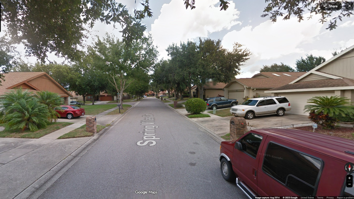 Deputies arrived to find the two passengers on the porch of a home on Spring Villas Circle near Orlando, Florida, officials say.