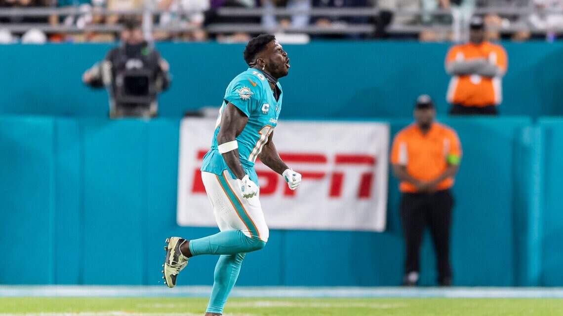 Dolphins face Jets without several key starters. Who’s active, who’s not