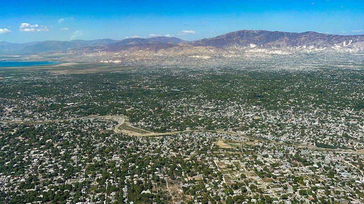 On going violence in Haiti’s capital of Port-au-Prince will make reviving the economy challenging, but some Haitians say they see opportunities amid the crisis.