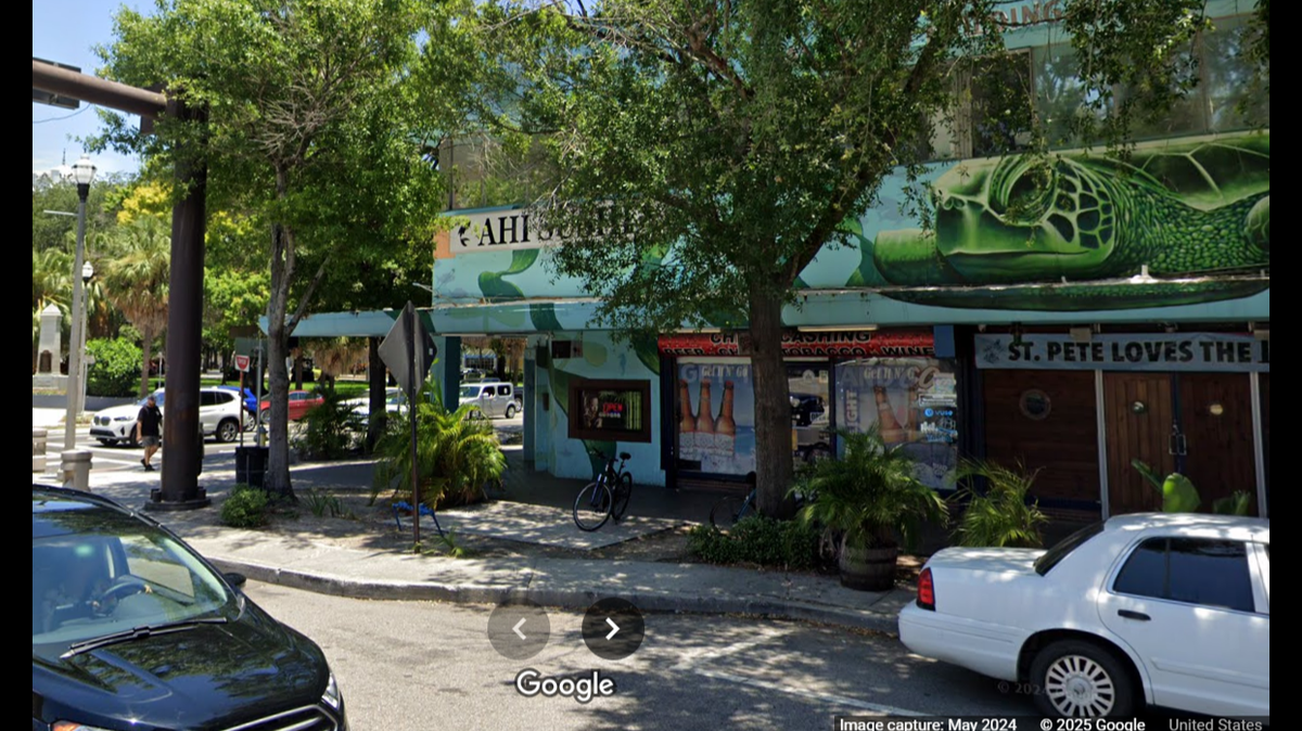 A man accused of attacking the owner of Ahi Sushi in St. Petersburg, Florida, was fatally stabbed, police say.