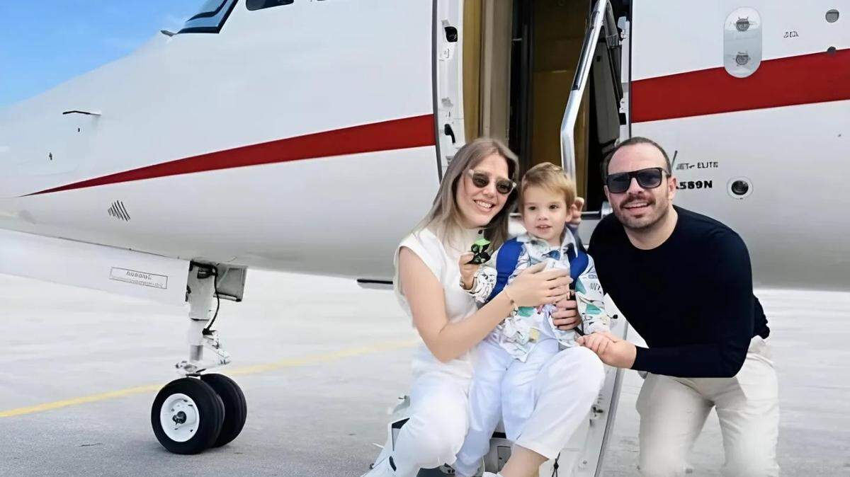 Alfredo Díez Seoane, his wife Kenya and their 3-year-old son Nicolas, pose for a photograph outside a small jet. Friends confirmed in Facebook posts that the South Florida family was killed in a plane crash in Hot Springs, Virginia, Sunday, March 10, 2024.